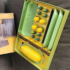 Vintage Corn Service Set 18 piece, NEW